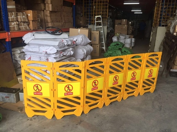 Plastic Foldable and Expandable Safety Yellow Barrier Gate 3 pcs in 1 Set